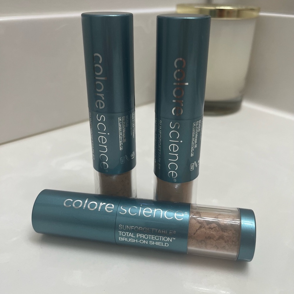 Colorscience Sunforgettable Total Protection Brush-On Shield - Blue